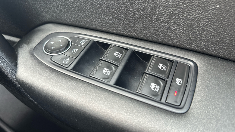 Renault Captur 1.3 TCE 130 Iconic 5dr Petrol Hatchback